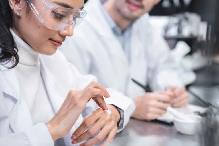 Cosmetic R&D Career Guide